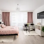 Air-Conditioned Gatawaystudio 900M From Central Station, Parking On Site